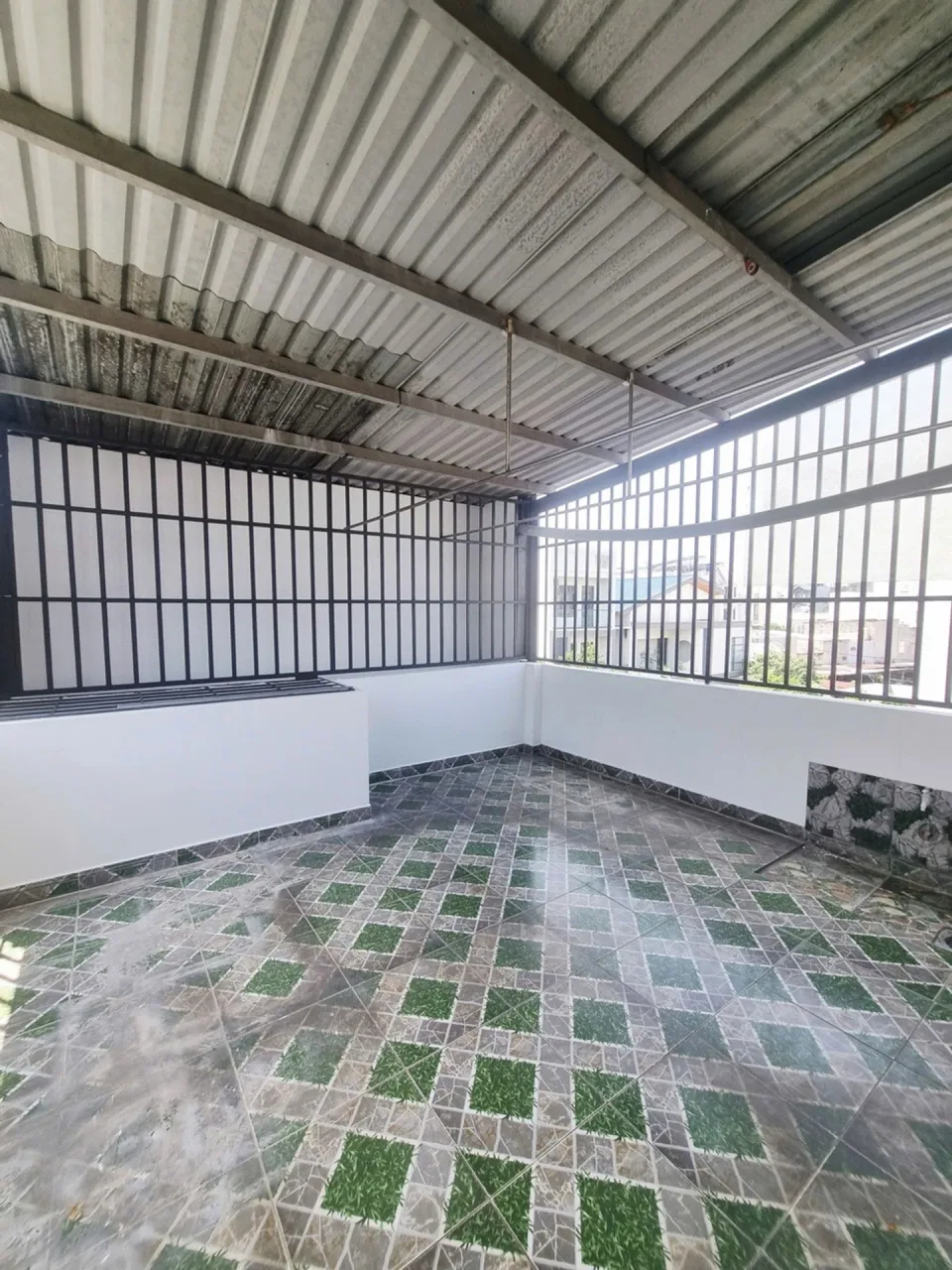 Bán nhà hẻm xe hơi đường Lâm Thị Hố, Trung Mỹ Tây, Quận 12, 66m², 4 tầng