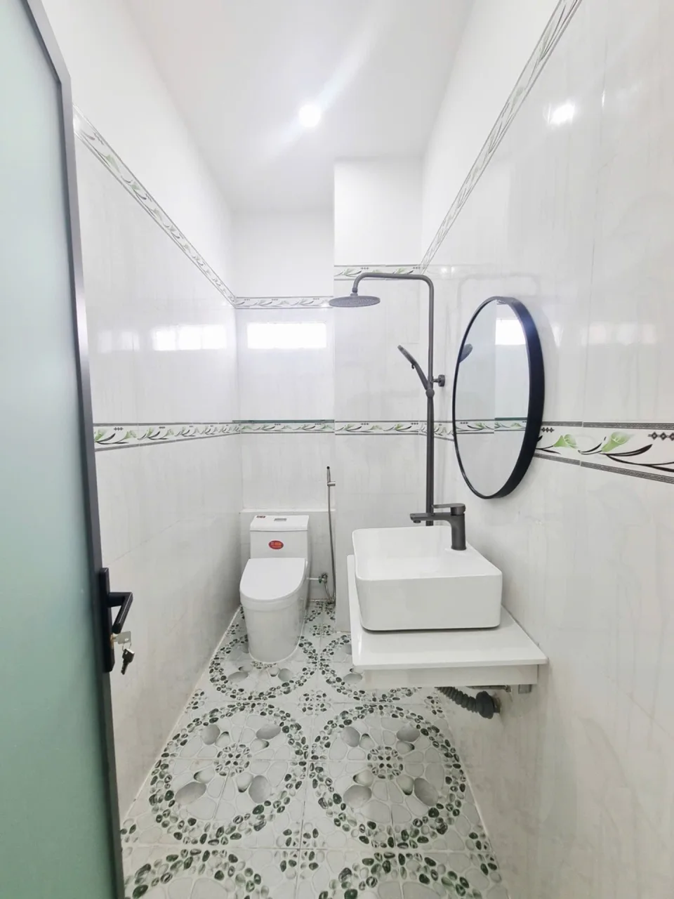 Bán nhà hẻm xe hơi đường Lâm Thị Hố, Trung Mỹ Tây, Quận 12, 66m², 4 tầng