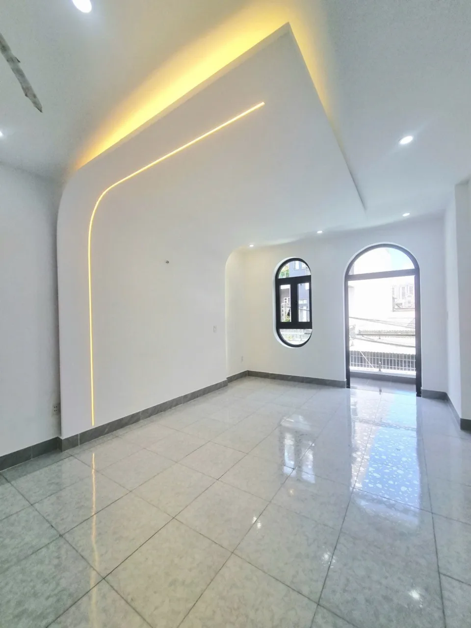 Bán nhà hẻm xe hơi đường Lâm Thị Hố, Trung Mỹ Tây, Quận 12, 66m², 4 tầng